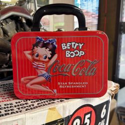 Coca Cola Betty Boop Lunch Box 2004