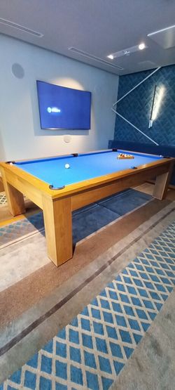 Used tables and floor model sale