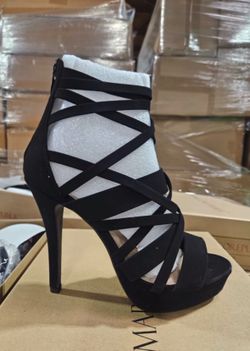 Women’s shoes