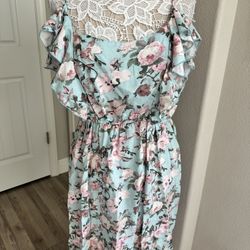 Women’s Floral Dress! (Size XL)