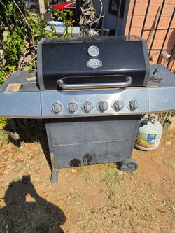 Gas grill