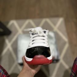 Jordan 11 Low Concord Bred
