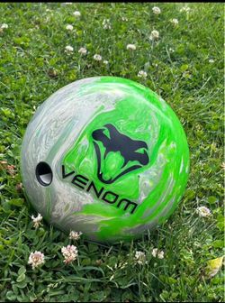 Bowling ball motiv venom