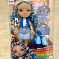 Toys-Rainbow High Littles Sapphire Bradshaw, Blue, 5.5" Posable Small Doll