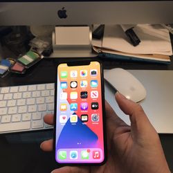 iPhone X 256GB UNLOCKED 
