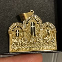 Gold Last Supper Pendant