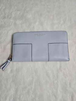 Tory burch block t zip around leather wallet