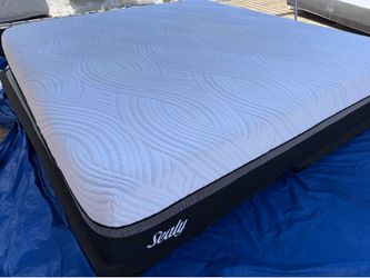🔥🔥SEALY KING SIZE MATTRESS 🔥🔥