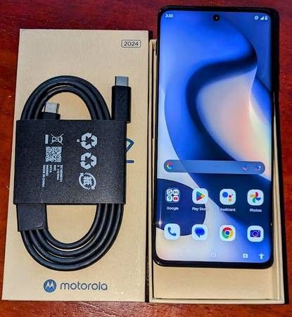 Motorola edge - 2024 256GB 6.6” pOLED display 144Hz 50MP camera Metro by T-mobile Locked