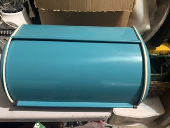 Counter Bread Box