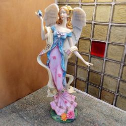 Lenox 2011  Angel Of Glory Sculpture 