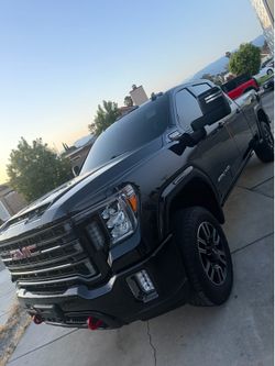 2023 GMC Sierra