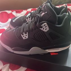 Black Canvas Jordan 4 (offer)