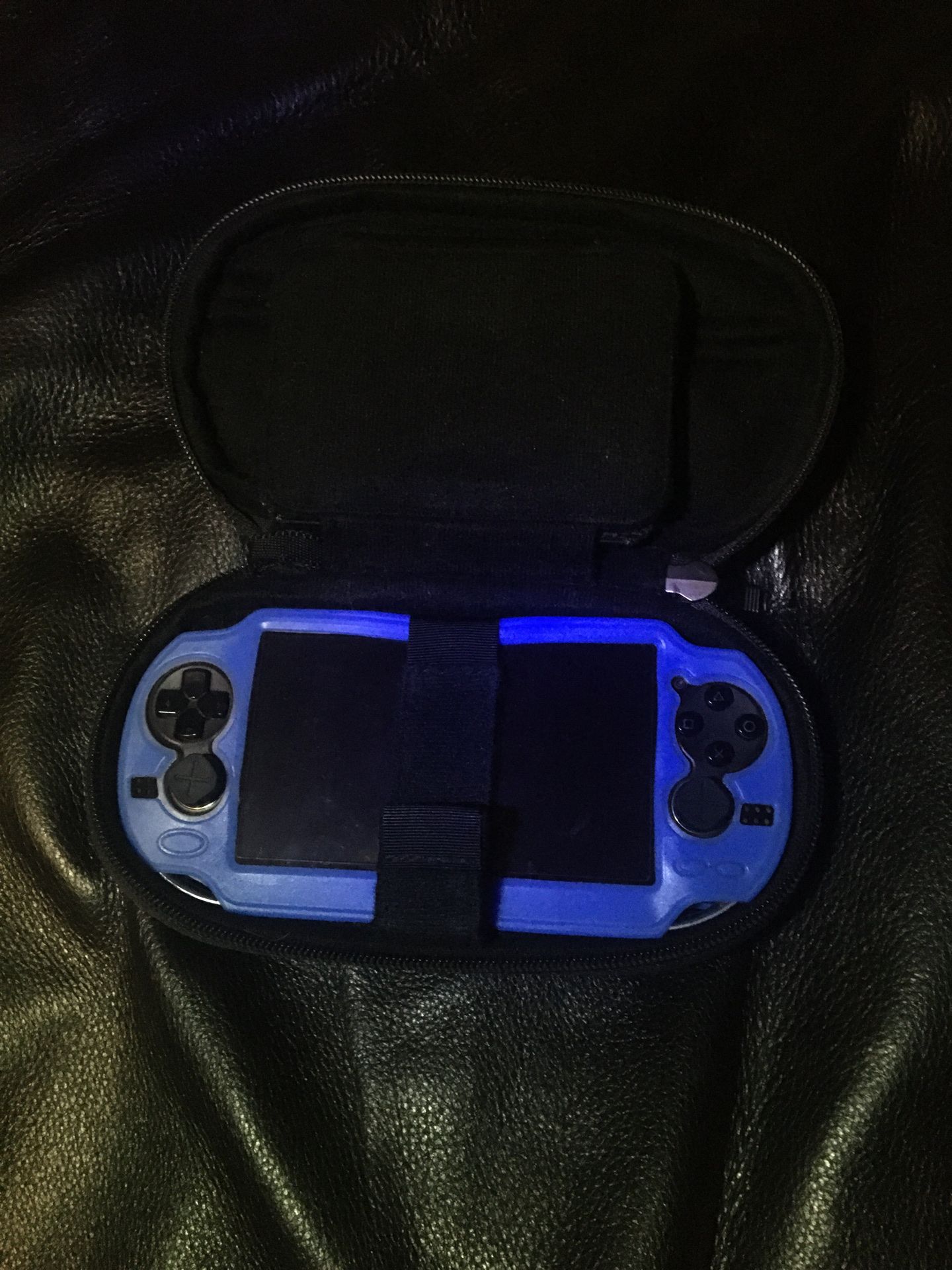 Ps vita 1000 with case