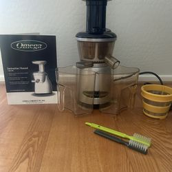 Omega Juicer. 