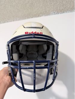 Youth Medium speed flex football helmet