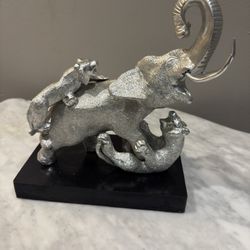 Vintage Elephant Fighting Tigers Silvertone Metal Statue Made In India