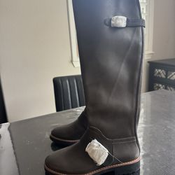 Sleek Khakhi Knee-High Leather Boots with Buckle Accents