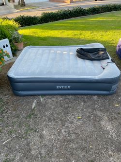 Air mattresses 💤 With Built-In Bumps 💤 😴 58” X 76” X 20” 😴