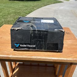 Chrome Bathroom Faucet 1 Hole for Large Undermount Sinks, Single Handle Waterfall Vanity Faucet