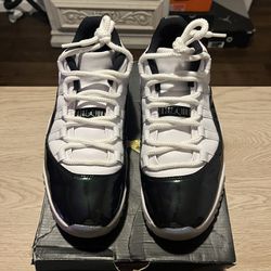 Nike Air Jordan Retro 11 Low  Emerald 