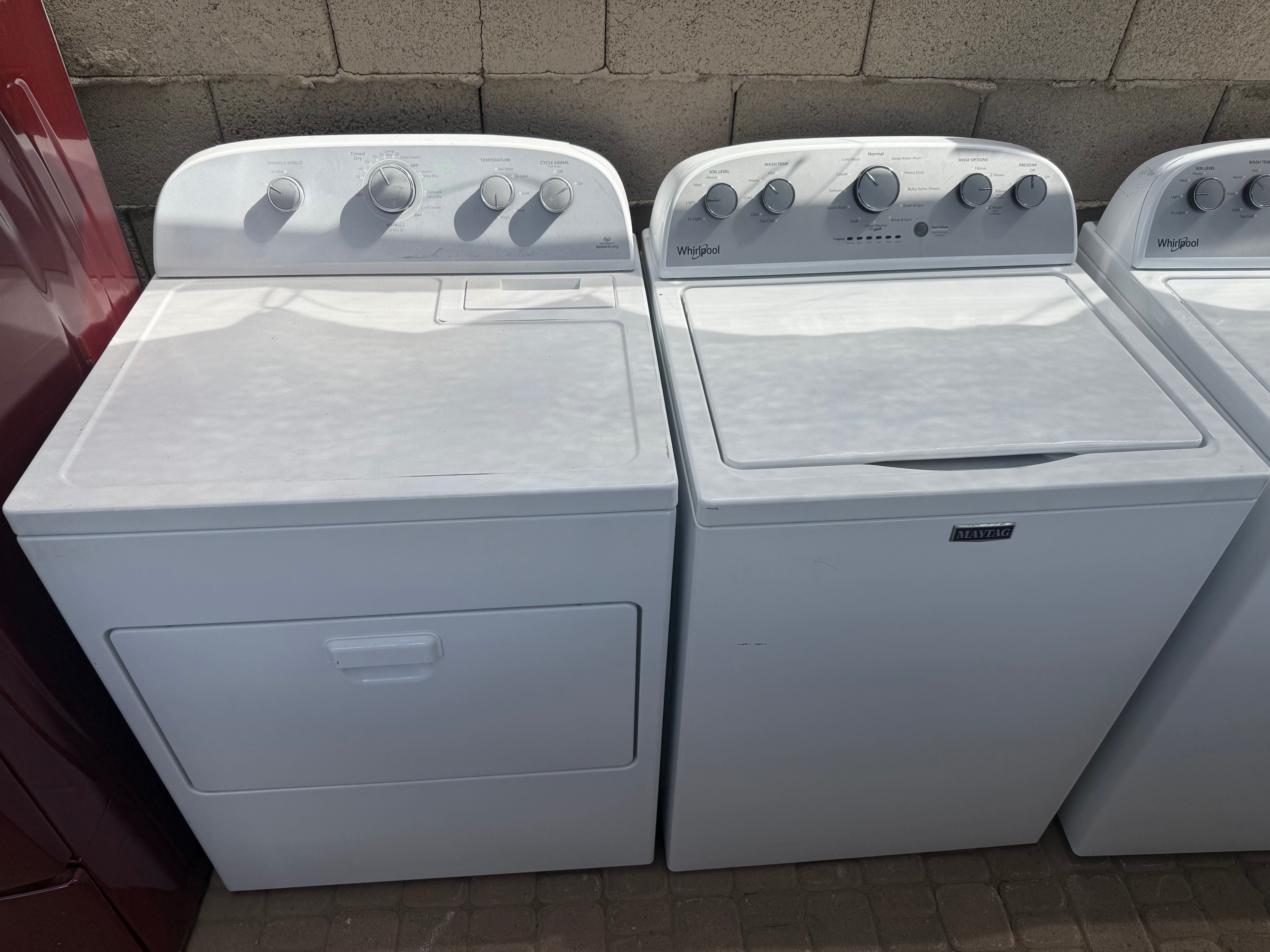 Whirlpool washer and electic dryer HE 4.5&7.0 CUFT extralarge capacity