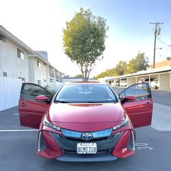 Move out sale- 2017 Toyota Prius Prime Premium- Hybrid Electric