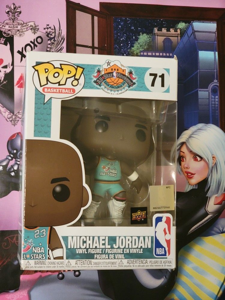 Funko POP! Michael Jordan # 71 (damaged box read description) 🌋🐍🌋