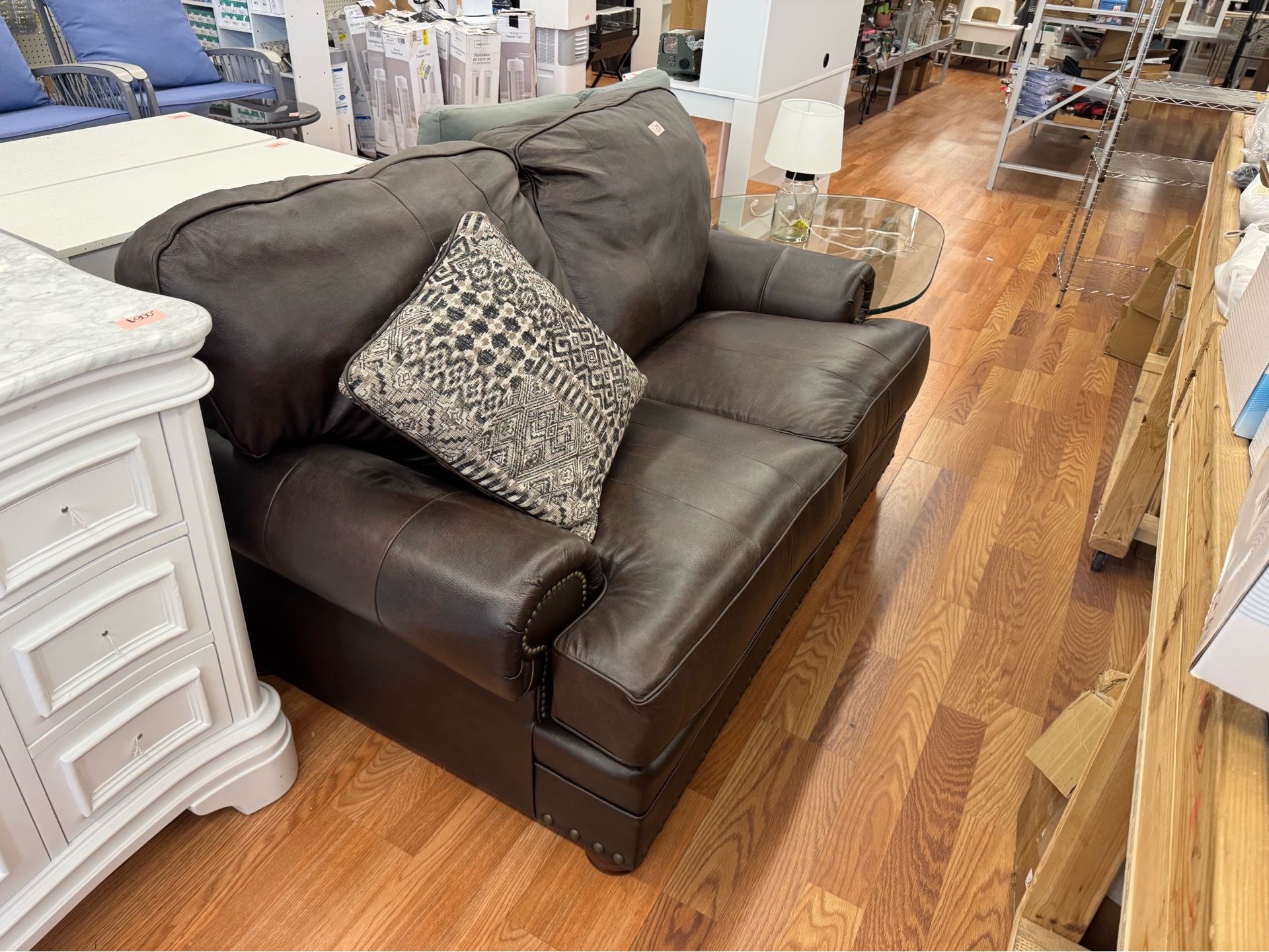 Jackson Furniture Roberto Cocoa Leather Loveseat