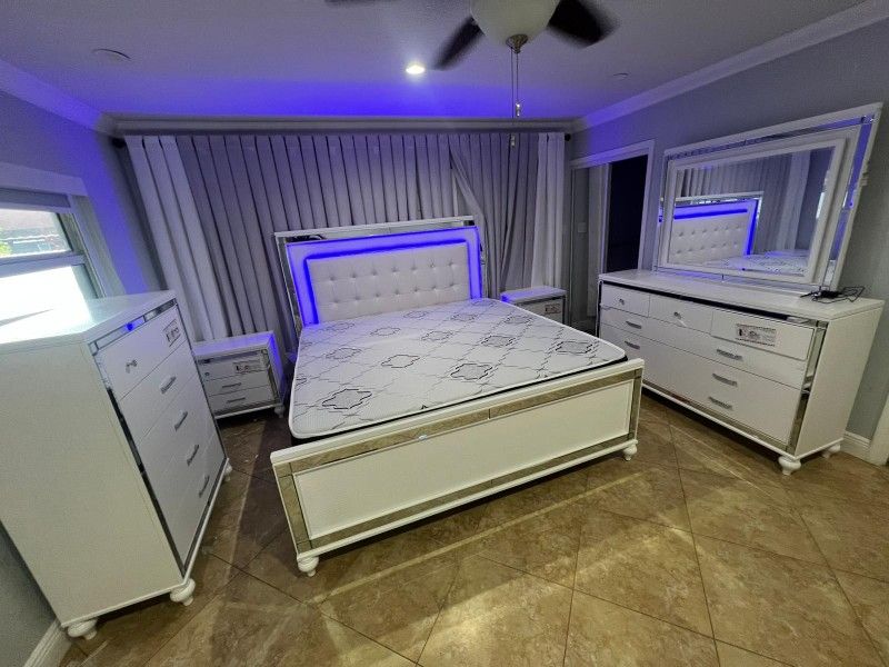 Bedroom Set For Sale
