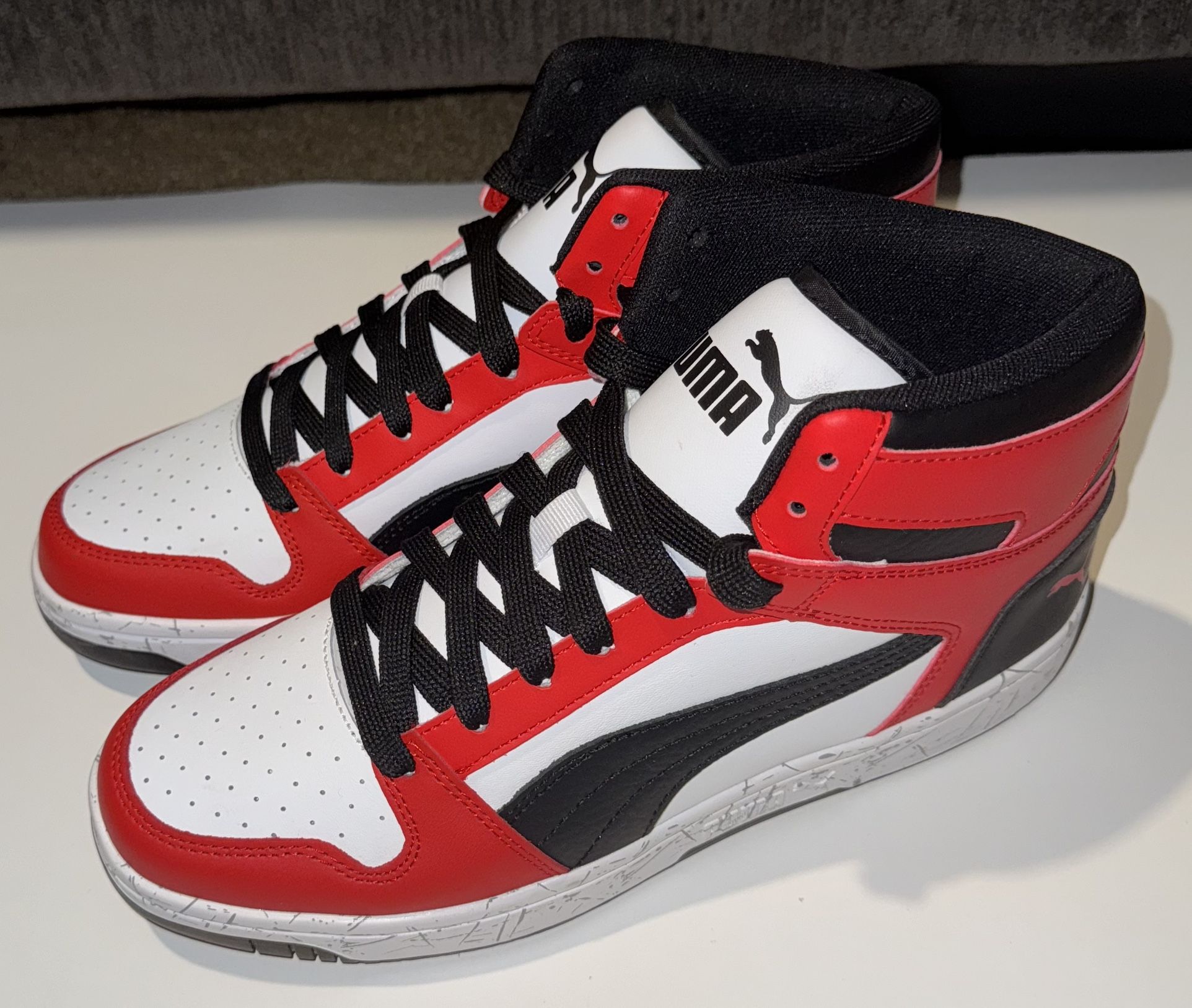 PUMA REBOUND LAYUP SCRATCH Size 9 New