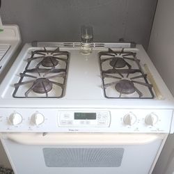 Stove For Sale $100  Magic Chief
