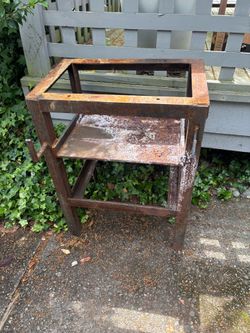 Heavy work bench rusty project