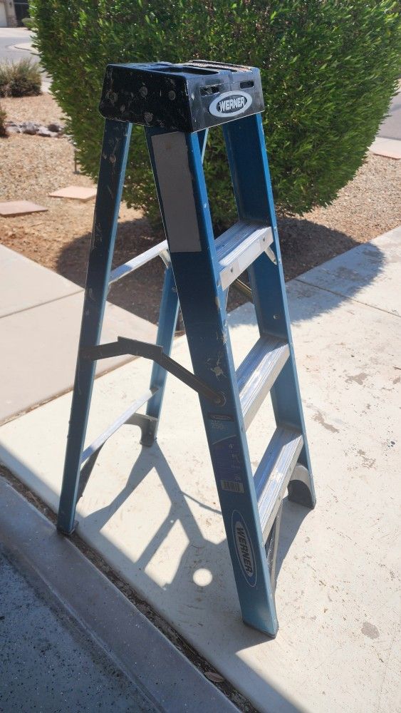 Werner 4' Ft Step Ladder