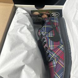 Nike SB Dunk Low “Nardwaur” 11M