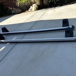 Thule Crossbars