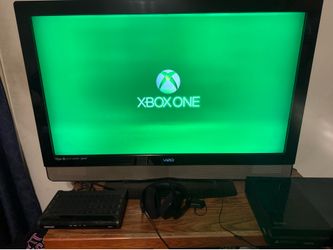 42 inch Vizio TV. Working Condition. No remote.
