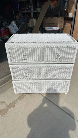 Wicker dresser