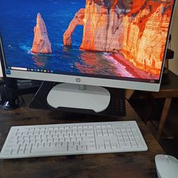 ⚡23.8"  Touch Screen, All‑in‑One HP PC — Like New!