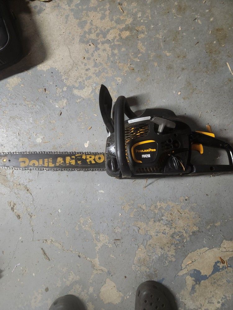 18" Poulan Chainsaw