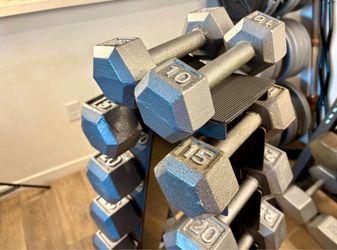 Hex Cast Iron Dumbbells in NEW Condition pairs from 10s to 40s. Total: 350 lbs [NO RACK INCLUDED]