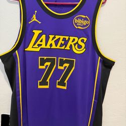 Authentic Lakers Luka Doncic #77 Hard To Find 