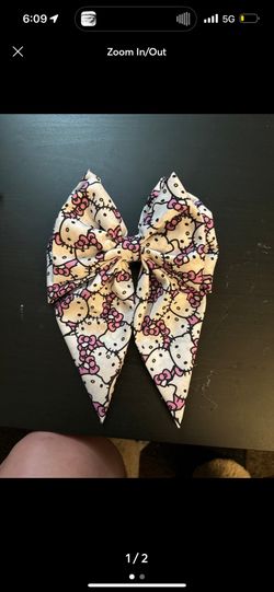 Hello Kitty Large & Medium Bow 