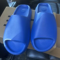 Yeezy Slide 