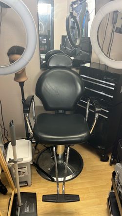 Black Hydraulic Barber Chair