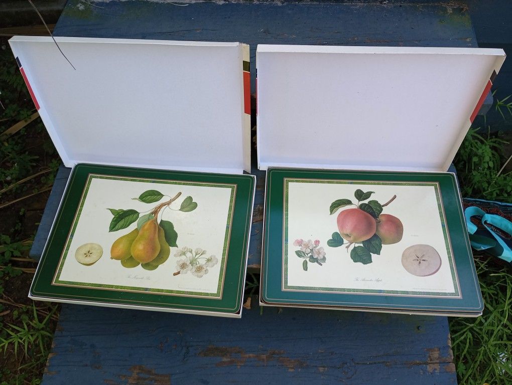 Vintage Pimpernel Fruit Placemats *10.00 Firm for 8* Home and Garden