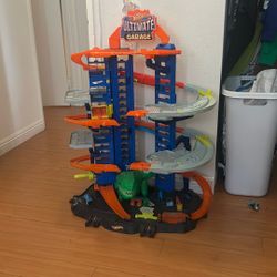 Ultimate Garage Hot wheels