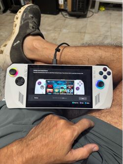 Rog ally rc7il portable gaming system like new