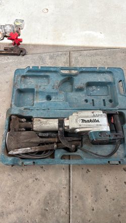 Makita jack hammer