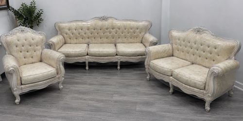 ‼️MAKE OFFER ‼️ANTIQUE SOFAS